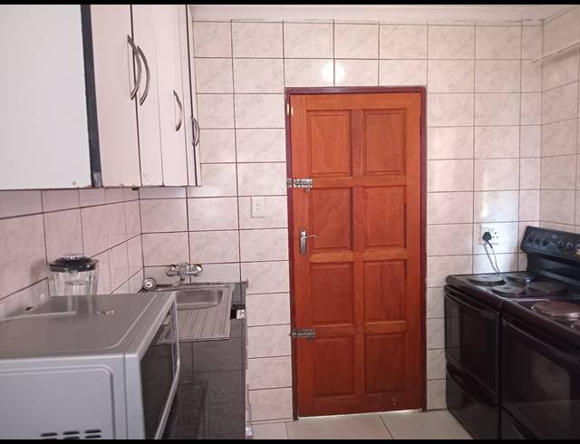 2 BEDROOM FREESTANDING TO LET IN COSMO CITY